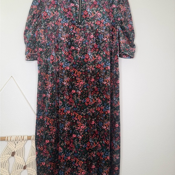 Molly Bracken mini floral print velvet dress with short balloon sleeves velour - Picture 6 of 6